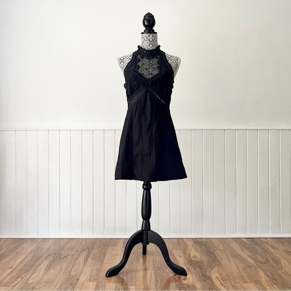 Free People Black Lace Mock Neck Sleeveless Mini Dress Size XS - Picture 14 of 14